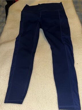 Fabletics Deep Blue Performance Leggings size Large